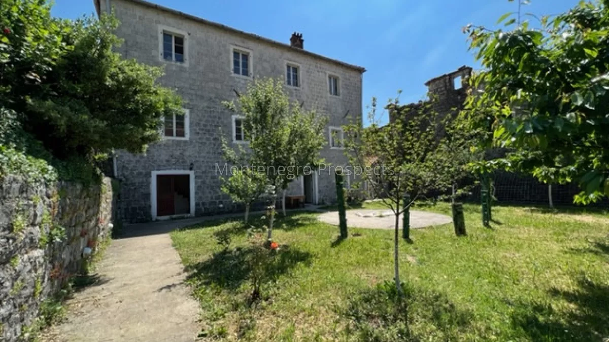 Risan house 7325 5