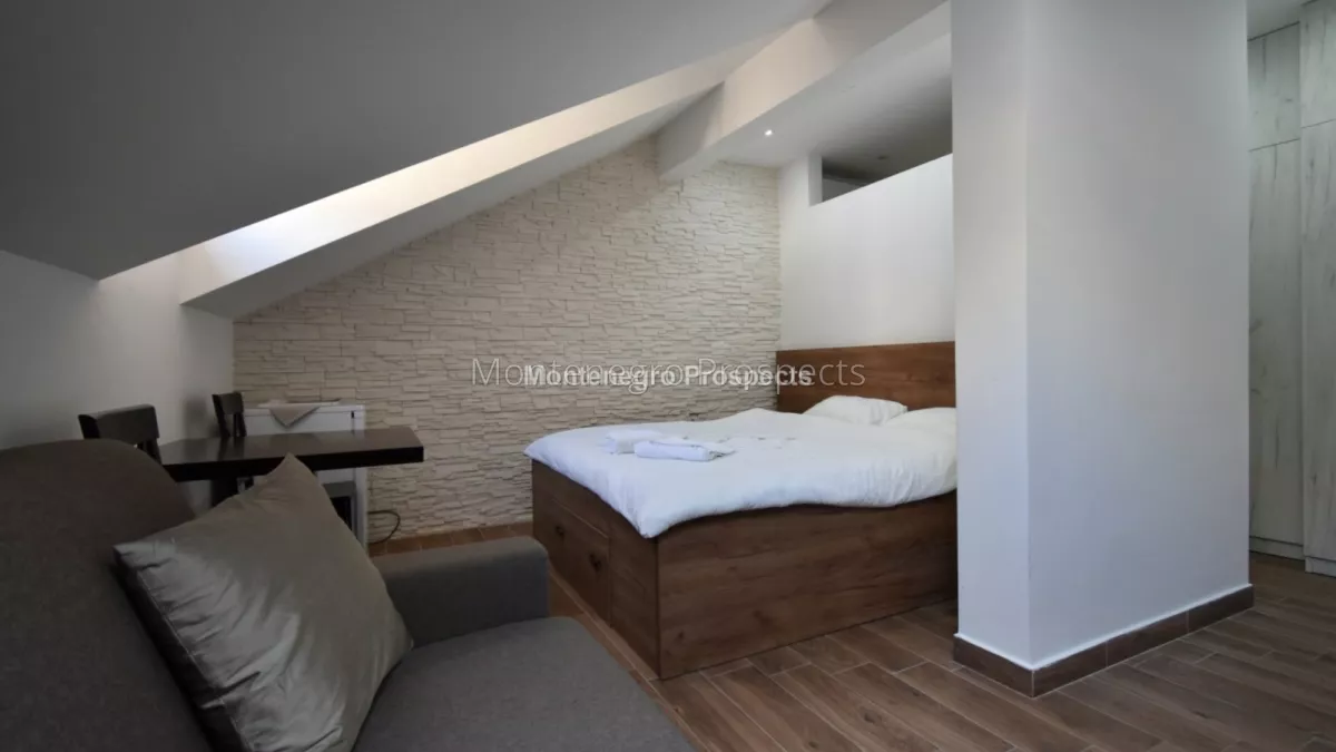 Studio apartment on excellent location in the old town kotor 13157 2