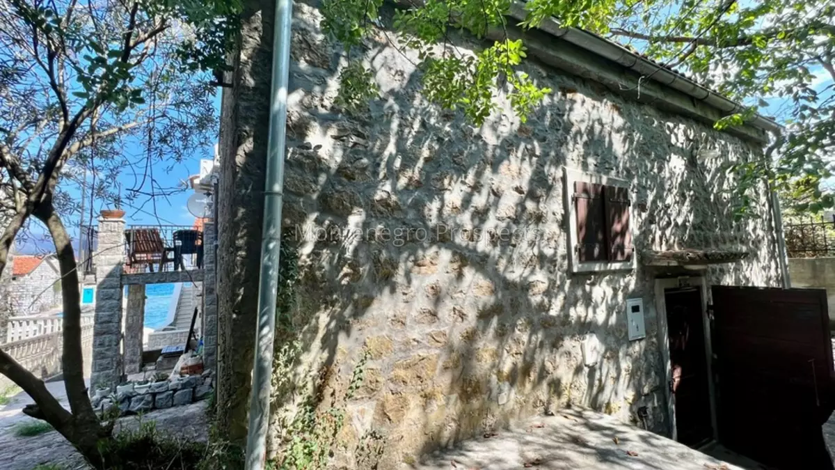 Duplex v autenticnom meste kakrc na lustice 12451 11 1067x800