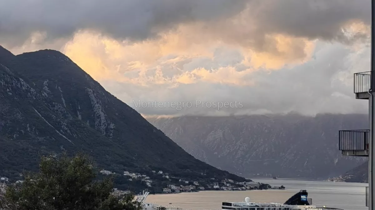 Chic one bedroom apartment with sea views in dobrota kotor bay 13652 19