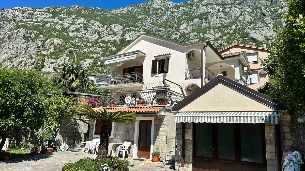 House for sale in dobrota 13724 1