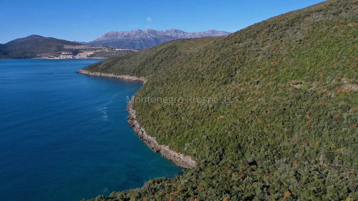14156 bigova sea front land 2