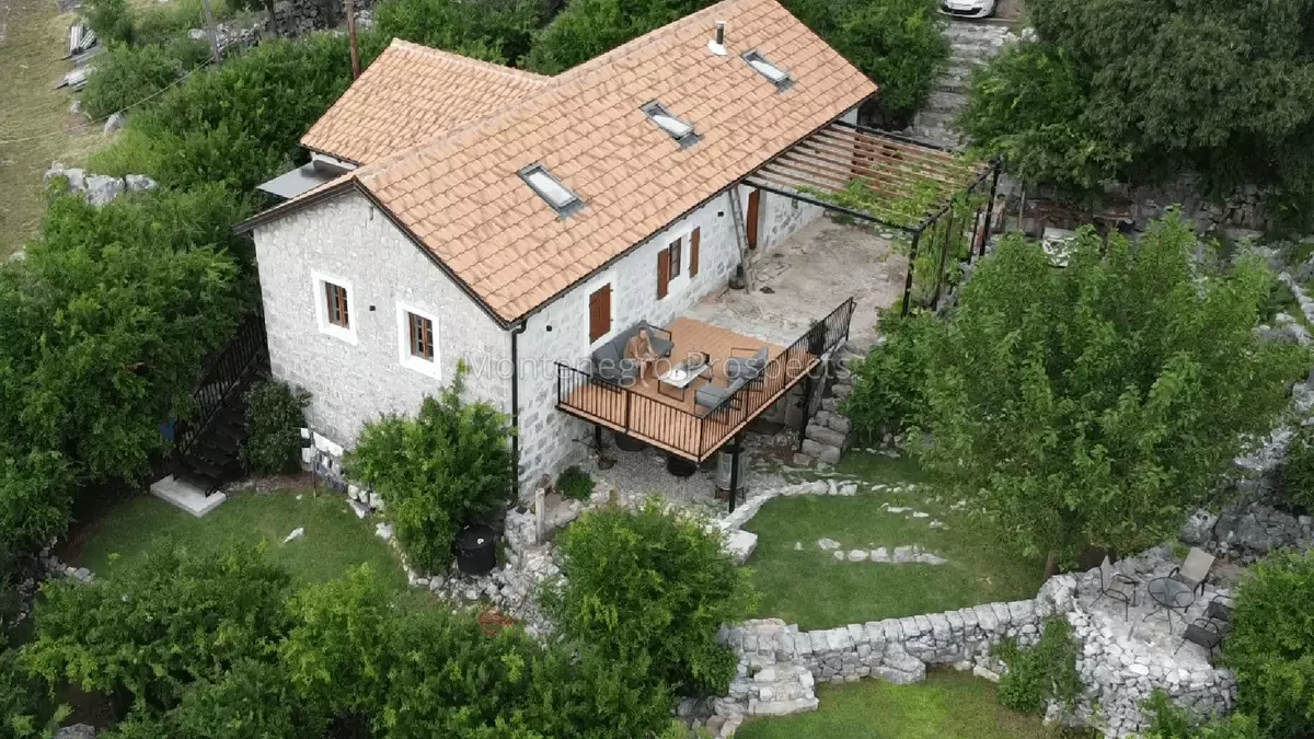 14160 large estate near the lake skadar 2