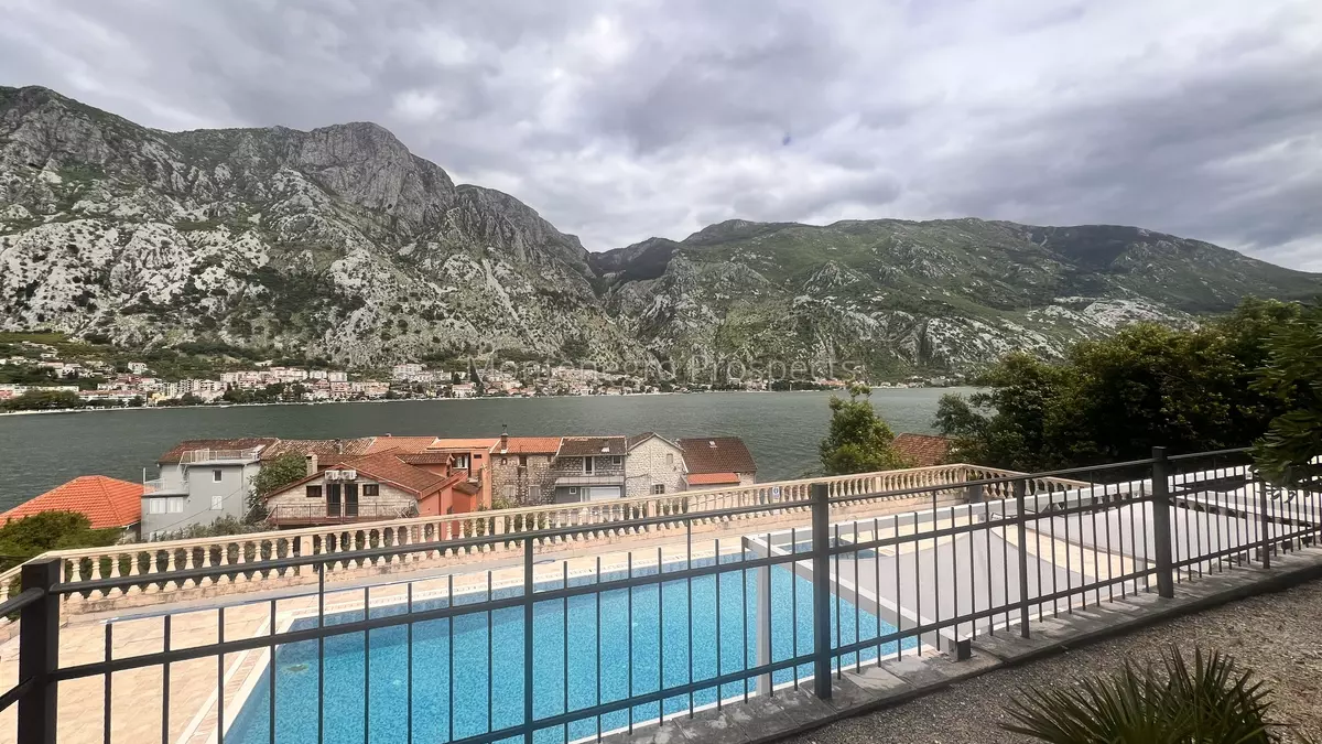 Two bedroom apartment with undisturbed sea views kotor bay 13800 7   copy