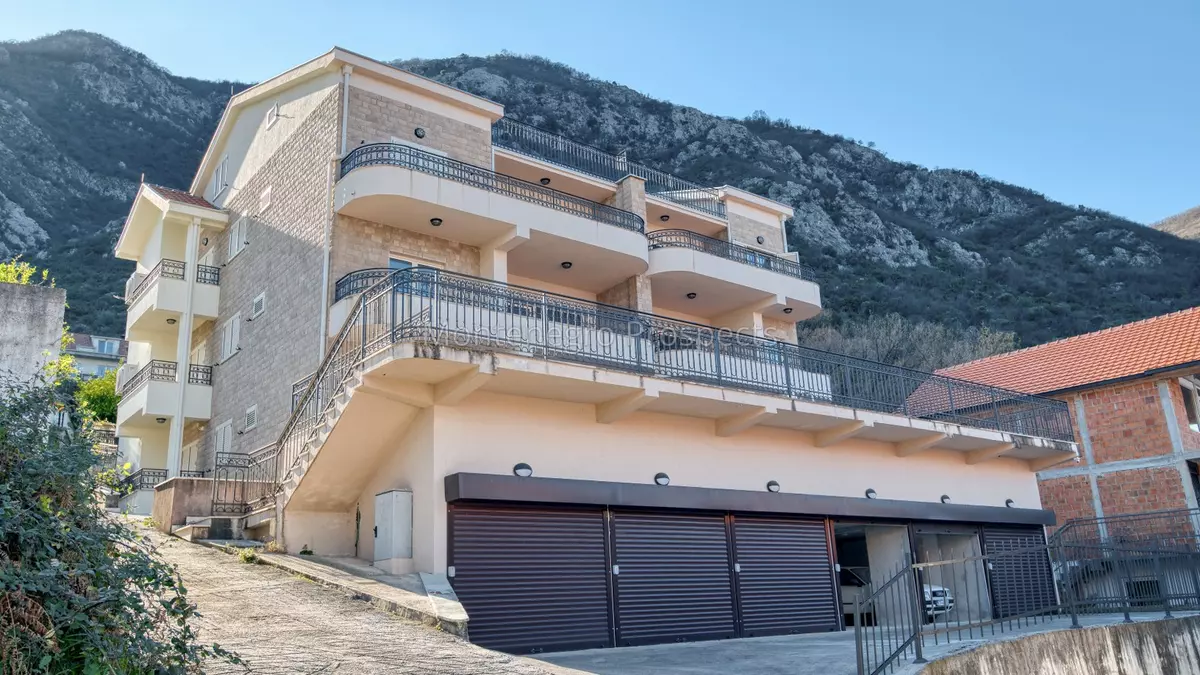 Apartment for sale in prcanj 13809 54 1575x1050