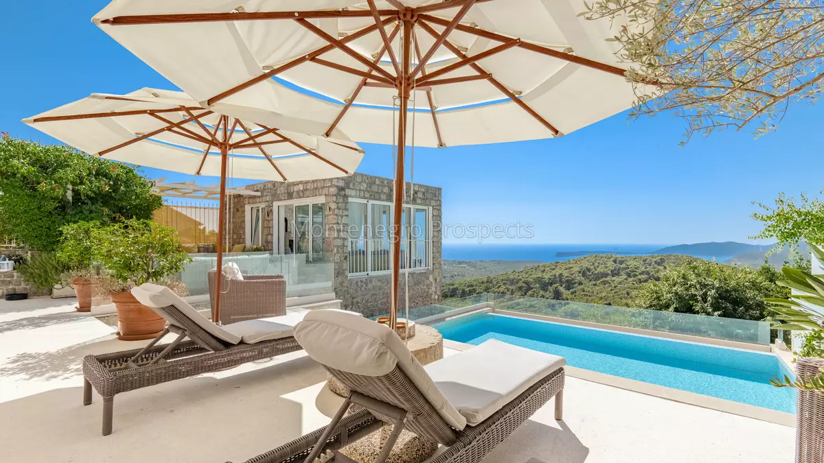 14168 lustica vila for sale 28