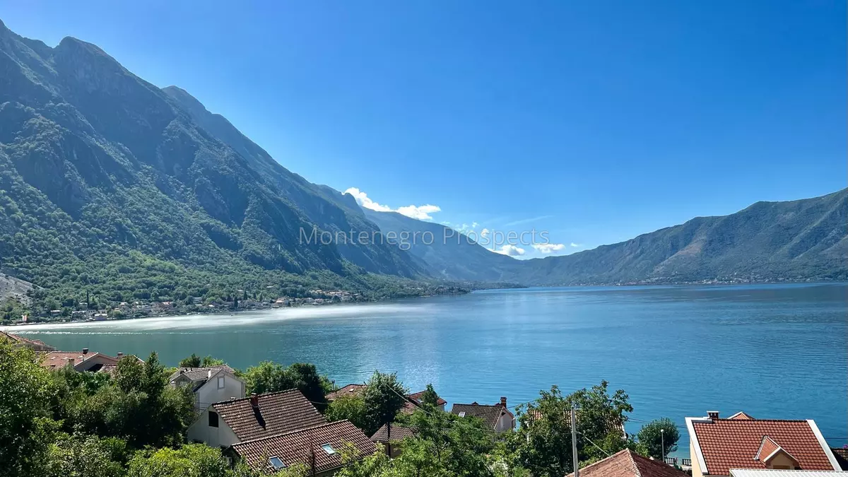 Two bedroom apartment with undisturbed sea views in orahovac kotor bay 13833 3