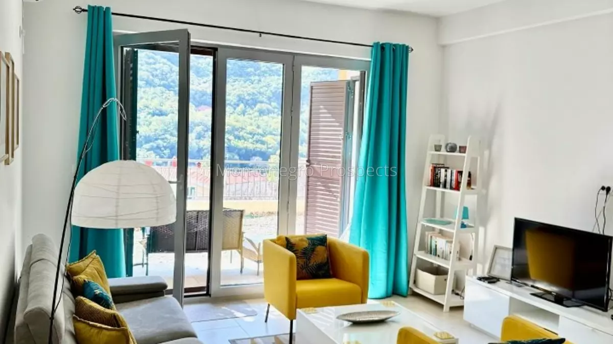 One bedroom apartment with spacious terrace in lavender bay kotor bay 13841 7 720x960