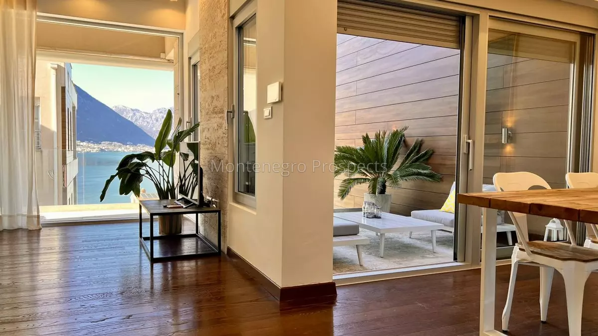 Two bedroom aparment just few minutes from the sea in dobrota kotor bay 13839 16