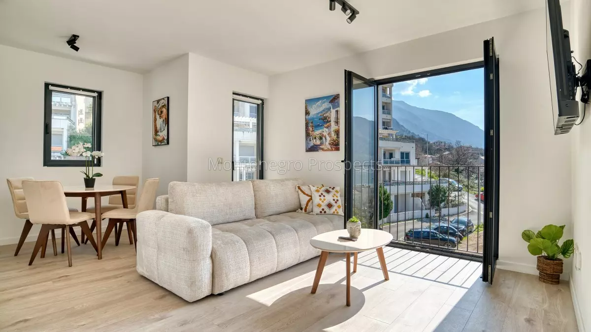 One bedroom apartment for sale 13828 13 1280x853