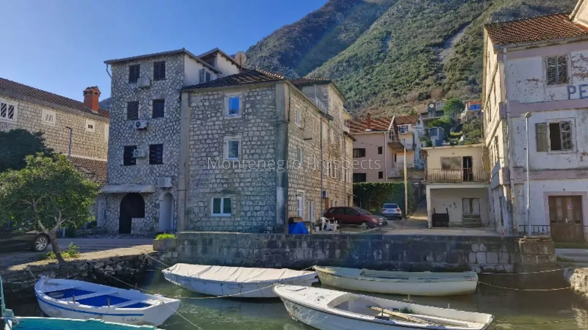 Studio apartment for sale kotor 4