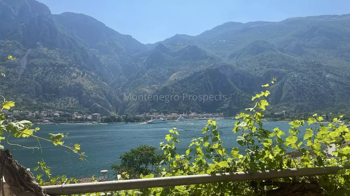 Two bedroom apartment with excellent sea views kotor 13855