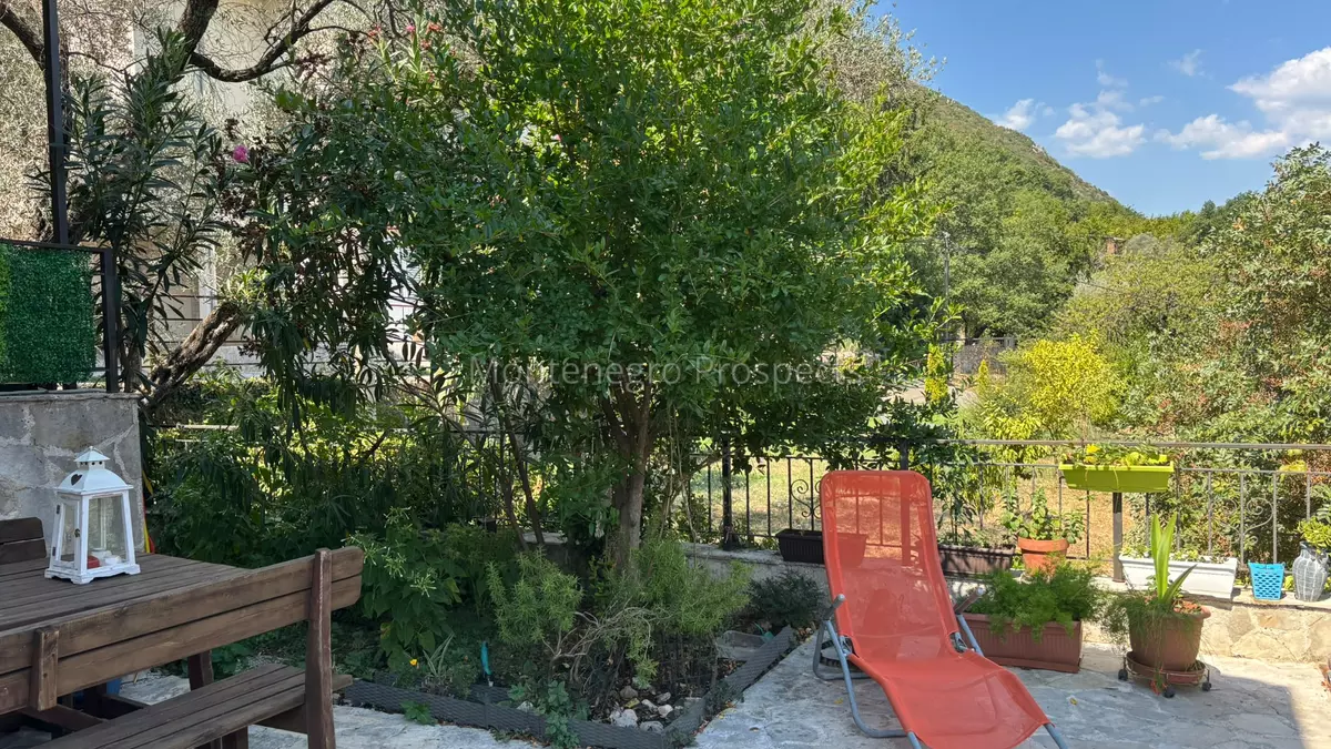 Two bedroom town house with nice garden in prcanj kotor bay 13858 11