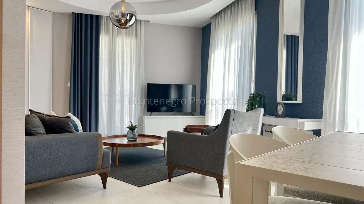 Stylish one bedroom aparmtent in excellent location tivat 13863 3