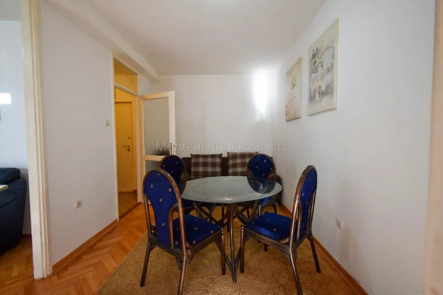 Prodaja stana ko 11195 8