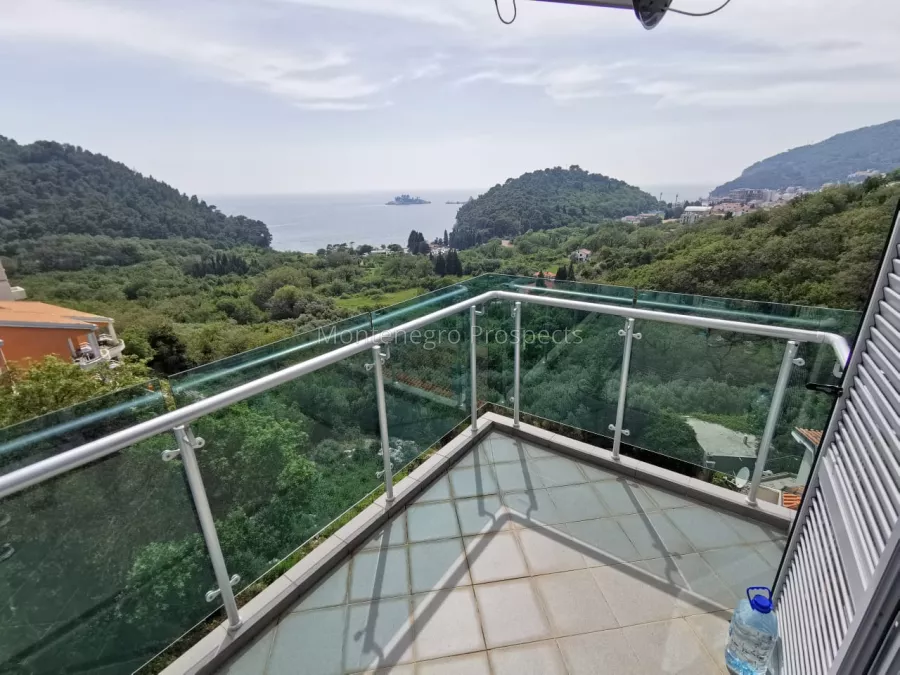 Dvosoban stan sa pogledom na more petrovac 19017 11