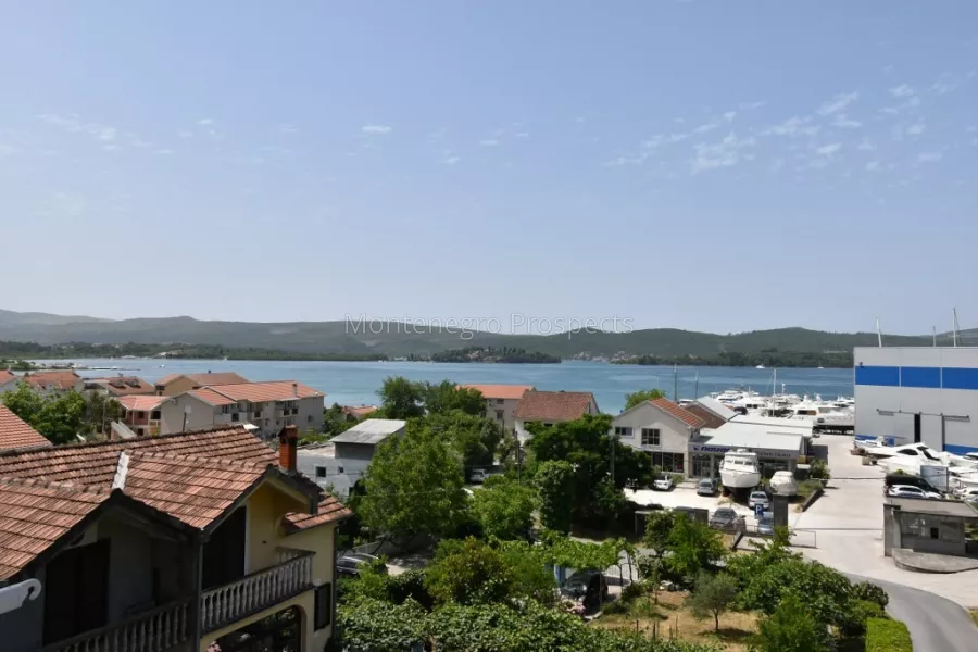 Two bedroom apartment with spacious terrace just few steps from the sea tivat 13487 13487 2