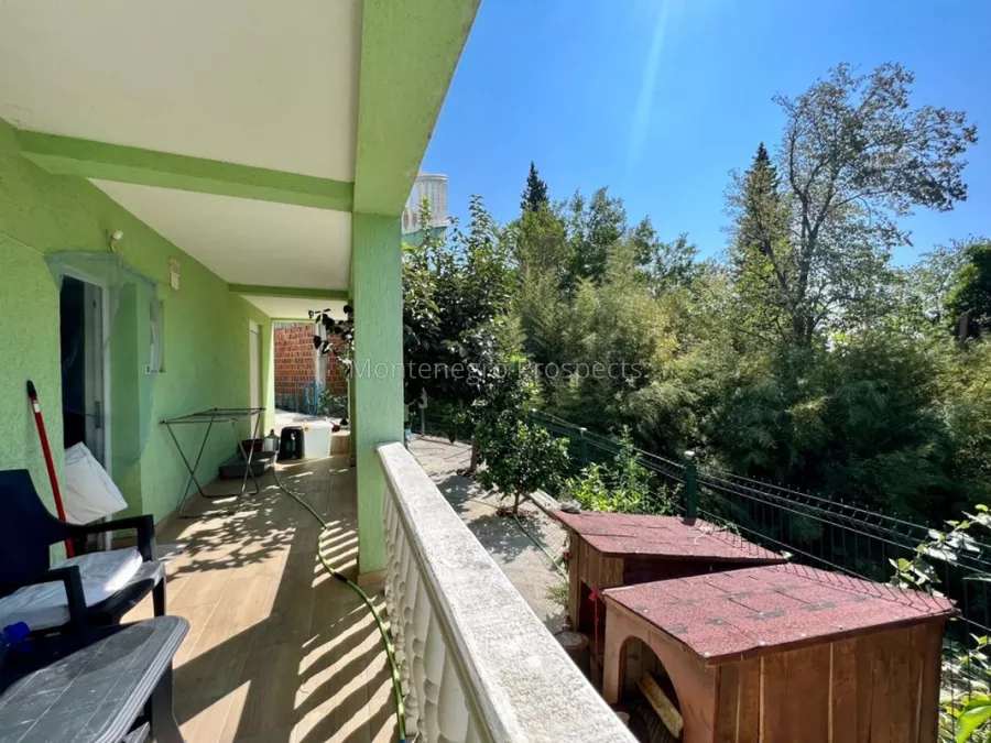 Dvuhetaynij dom s panoramnoj krisej v susani 12453 17 1067x800