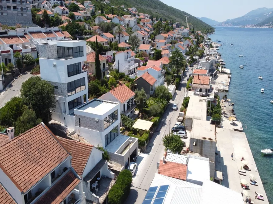 Two newly built villas with sea views krasici 13516 7
