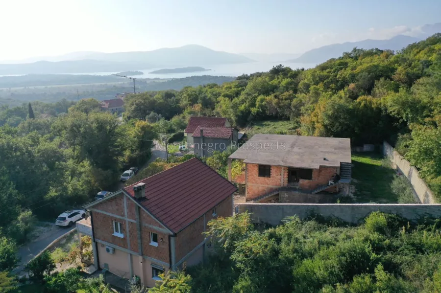 Two level house with a plot in kavac 13526 23