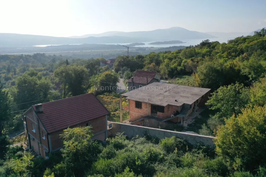 Two level house with a plot in kavac 13526 7