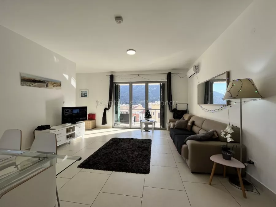 Modern two bedroom apartment located in a complex with shared pool morinj 13538 27