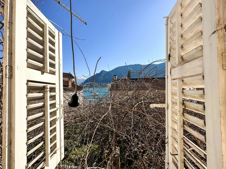 Stone town house perast 42