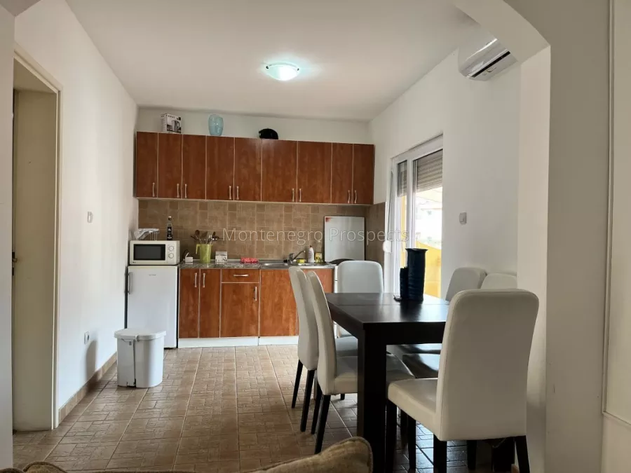 Two bedroom apartment 5min from the sea prcanj 13567 15