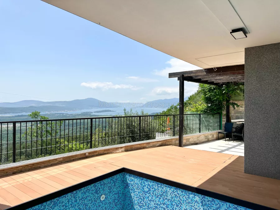 Vila for sale 13586 3
