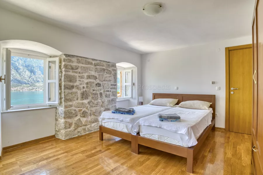 14120 villa prcanj jerovitza 1 of 1 31