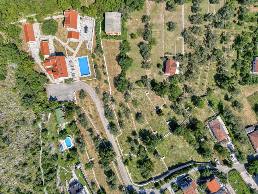 14120 villa prcanj jerovitza 1 of 1 72