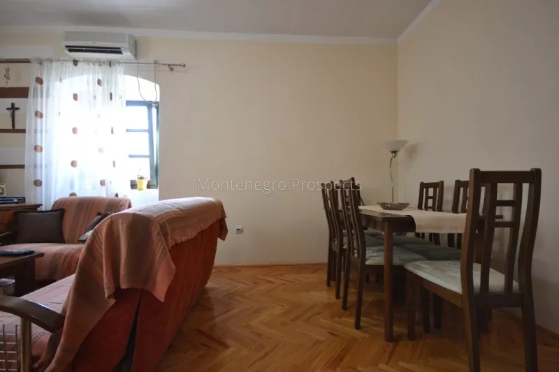 Charming two bedroom apartment in the heart of kotors old town 2057 9