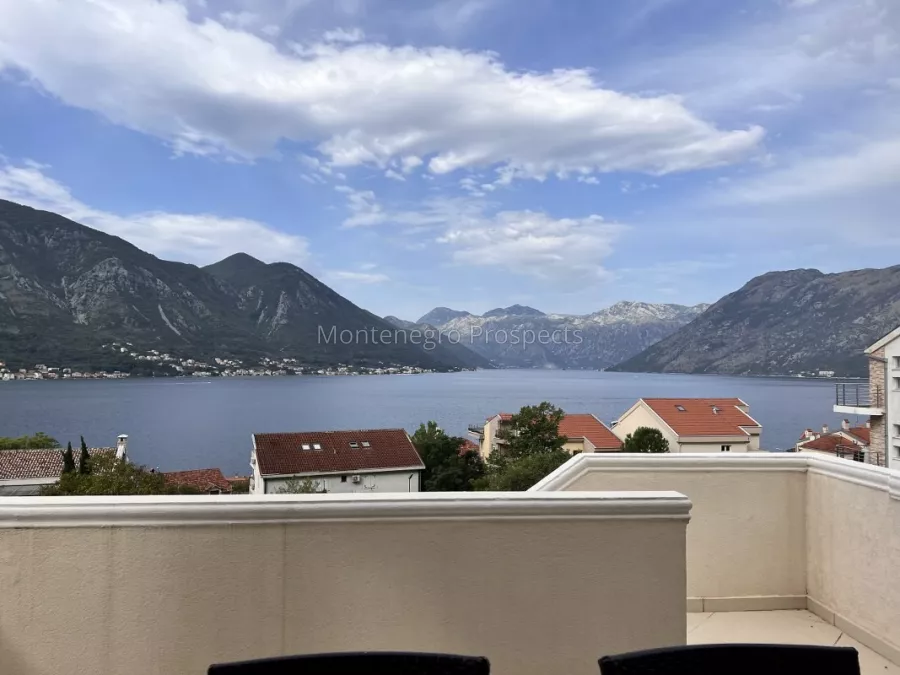 Stunning one bedroom apartment with breathtaking sea views 13634 11