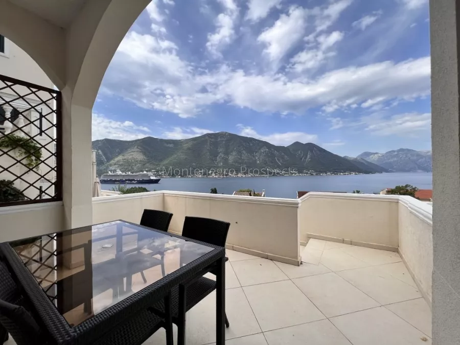 Stunning one bedroom apartment with breathtaking sea views 13634 7