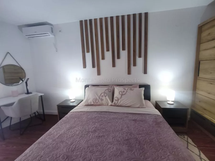 Prostornaja kvartira v komplekse s basejnom petrovac 12573 25 1067x800