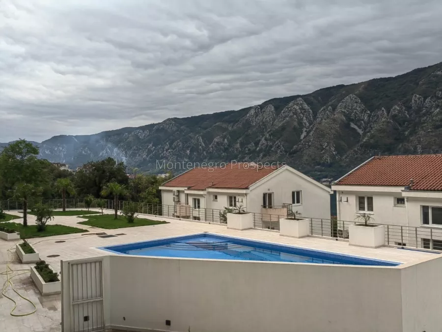Chic one bedroom apartment with sea views in dobrota kotor bay 13652 10
