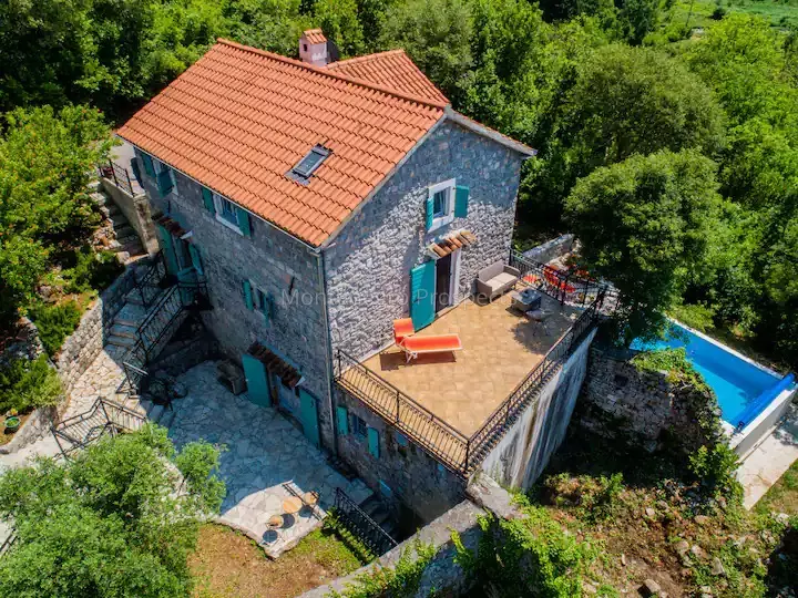 Beautifully renovated old stone house in a quite area of lustica 13685 6