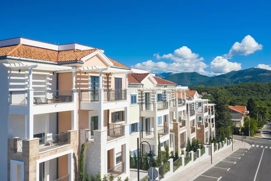 Centrale lustica bay exteriors 09