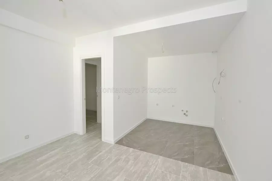 Three bedroom apartment with stunning sea views in opatovo tivat 13063 23