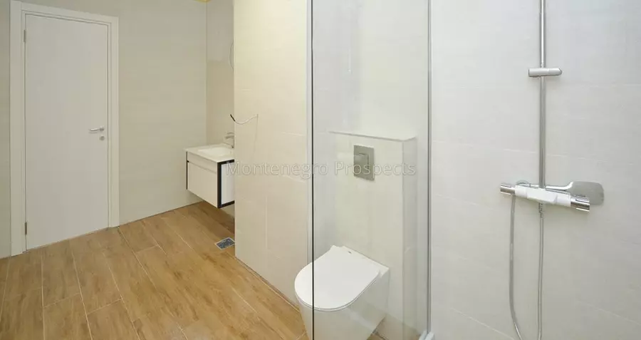 Three bedroom apartment with stunning sea views in opatovo tivat 13063 29