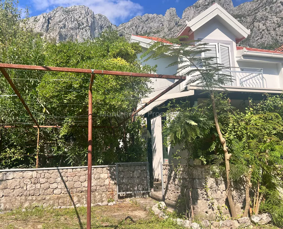 House for sale in orahovac 1 of 1 32