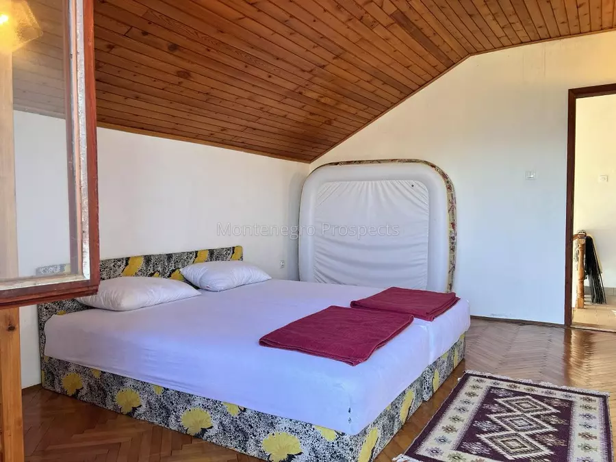 Two level house for sale surrounded by greenery in krasici lustica 13759 4