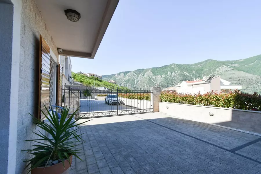 Apartments for sale 13770 22 1200x800