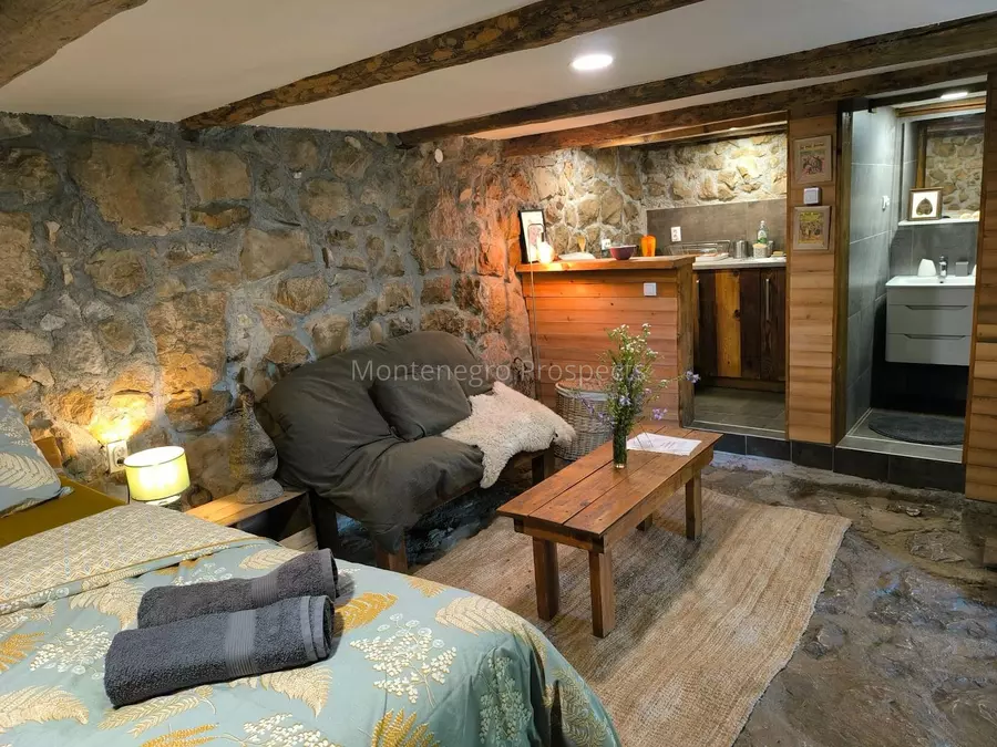 14160 large estate near the lake skadar 45