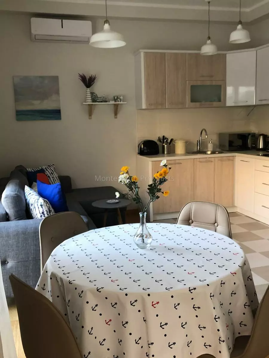One bedroom apartment with sea views close to the beach in orahovac kotor bay 13790 7
