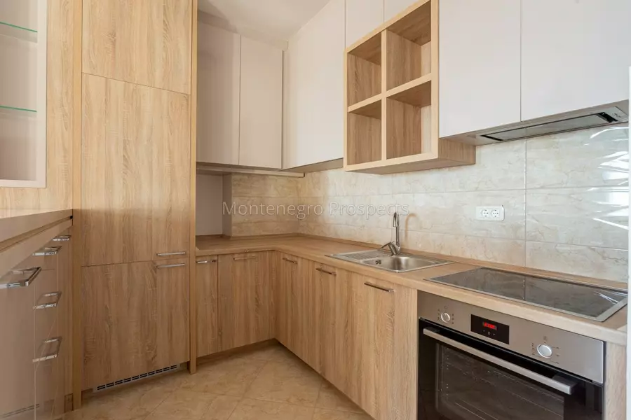 8241 becici 3 1200x800