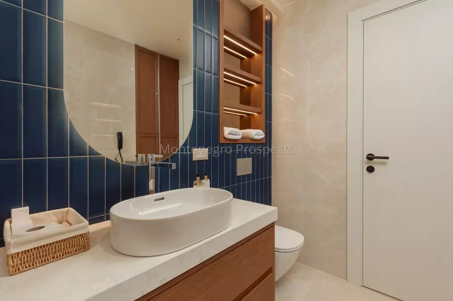 Luxury movenpick beachfront residences in kotor bay 13740 15