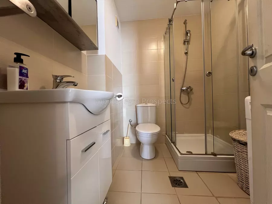 Two bedroom apartment with undisturbed sea views kotor bay 13800 20
