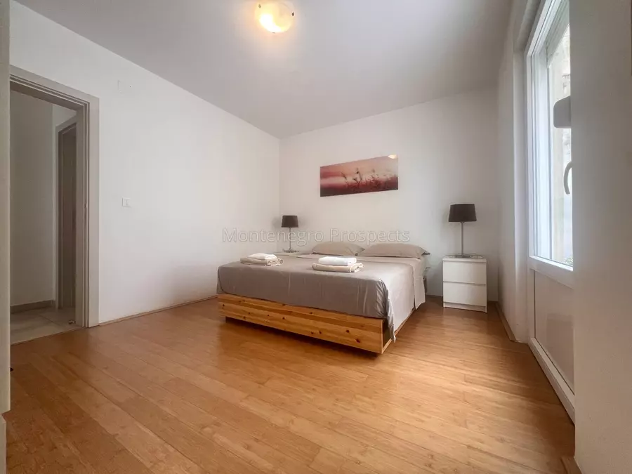 Two bedroom apartment with undisturbed sea views kotor bay 13800 22