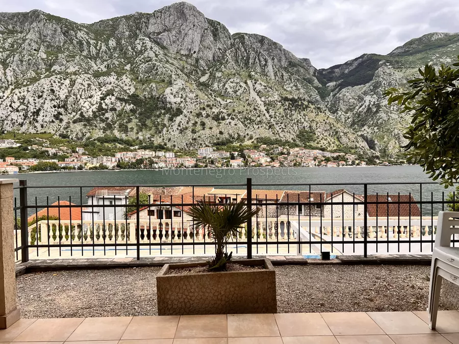 Two bedroom apartment with undisturbed sea views kotor bay 13800 8